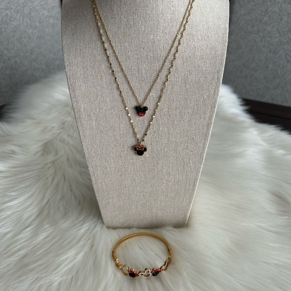 3 pcs Minnie rhinestone, red, and black with chains and Bracelet